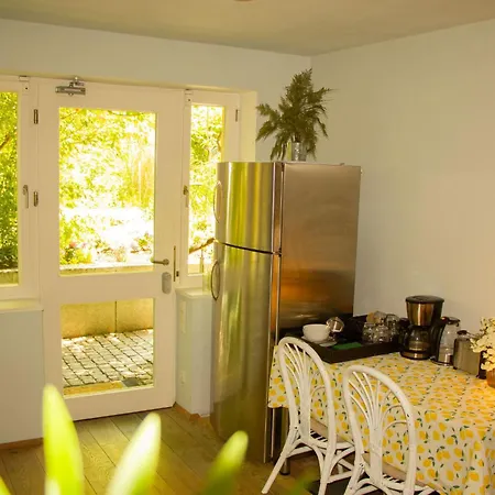 Guest house Vis-a-vis Schloss Nymphenburg - Rondellapartments Munich